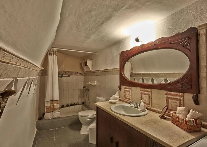 Santorini Cave Вотон