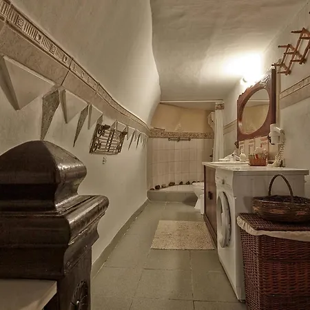 Santorini Cave Appartement