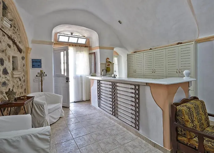 Santorini Cave Apartman *